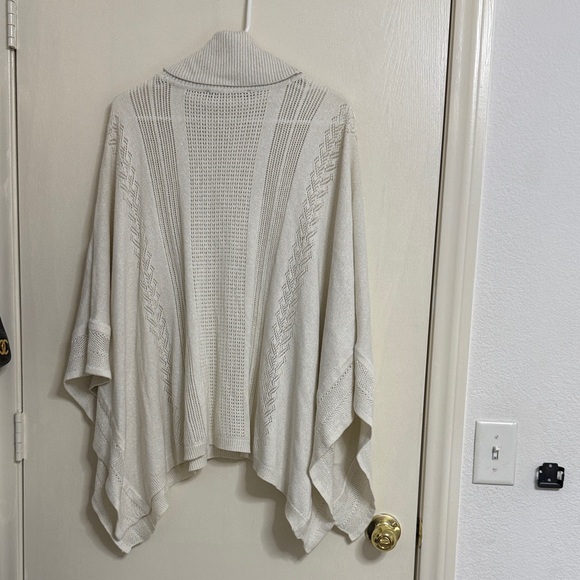 White House Black Market Ivory Knit Poncho - Picture 3 of 7